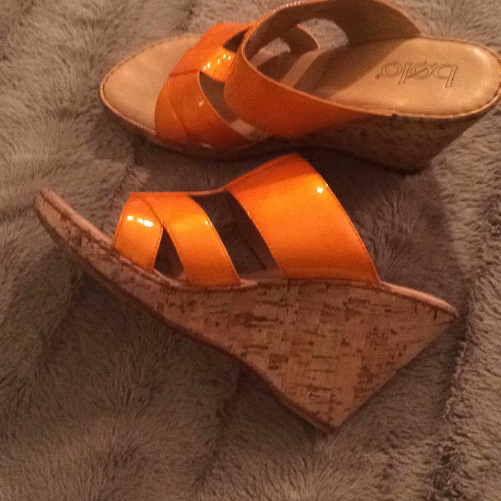 Sandals - Picture 3 of 4